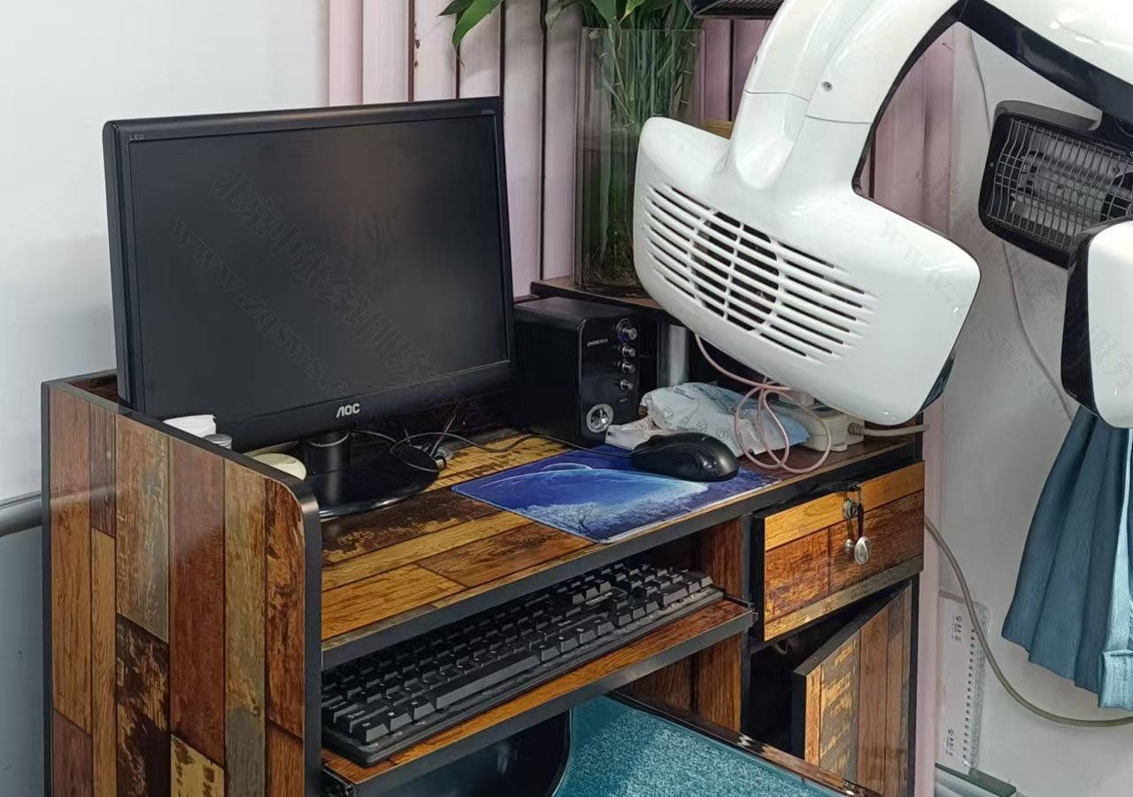 理發(fā)店像這種簡單裝修真花不了多少錢.jpg